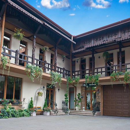 Hotel Galany Rădăuţi Dış mekan fotoğraf