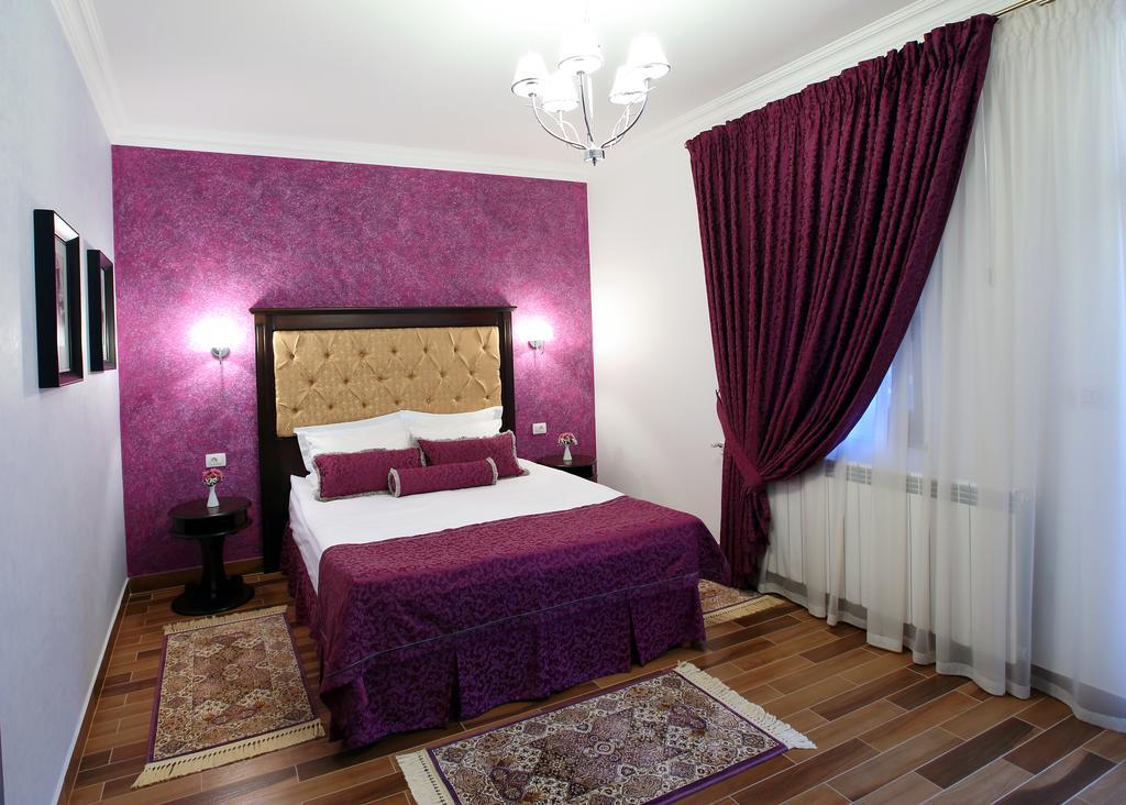 Hotel Galany Rădăuţi Oda fotoğraf