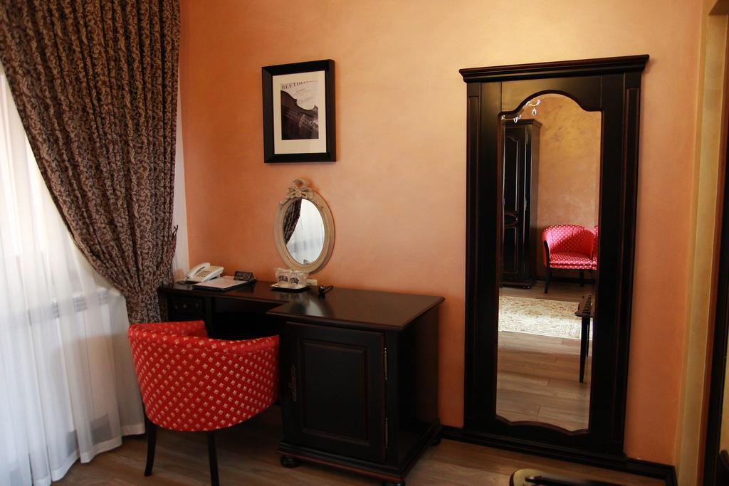 Hotel Galany Rădăuţi Dış mekan fotoğraf